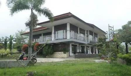 Villa Agape Pacet Jawa Timur