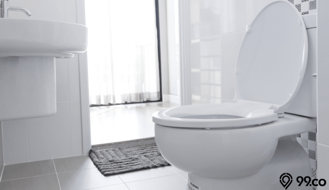 Cara Membersihkan Toilet Duduk