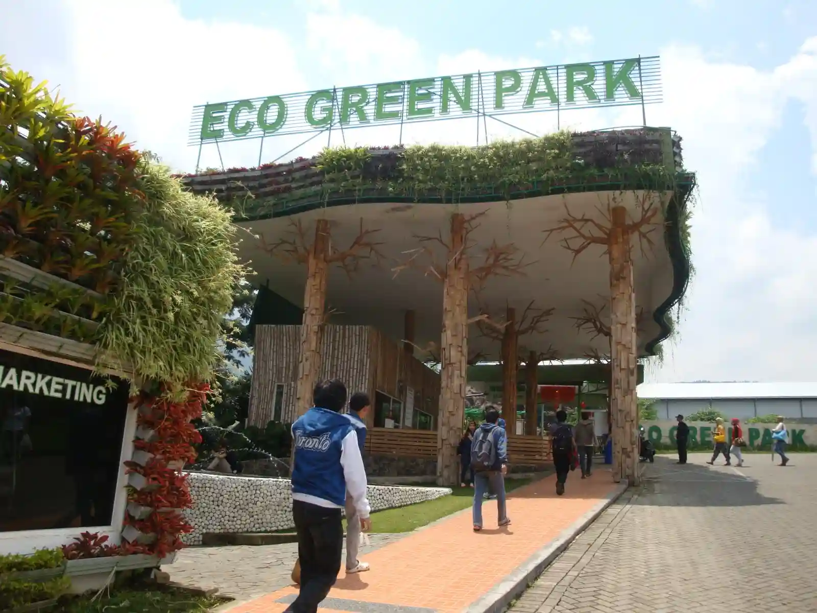 Tips Wisata ke Eco Green Park