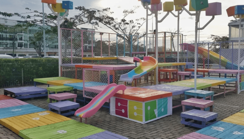 Playground Scientia Square Park