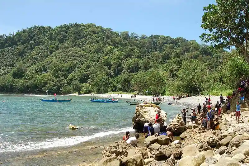 Pantai Sodong Cilacap Piknik