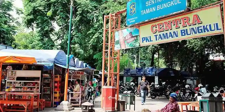 Kuliner Khas Surabaya Di Taman Bungkul