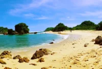 Harga Tiket Masuk Pantai Watu Leter