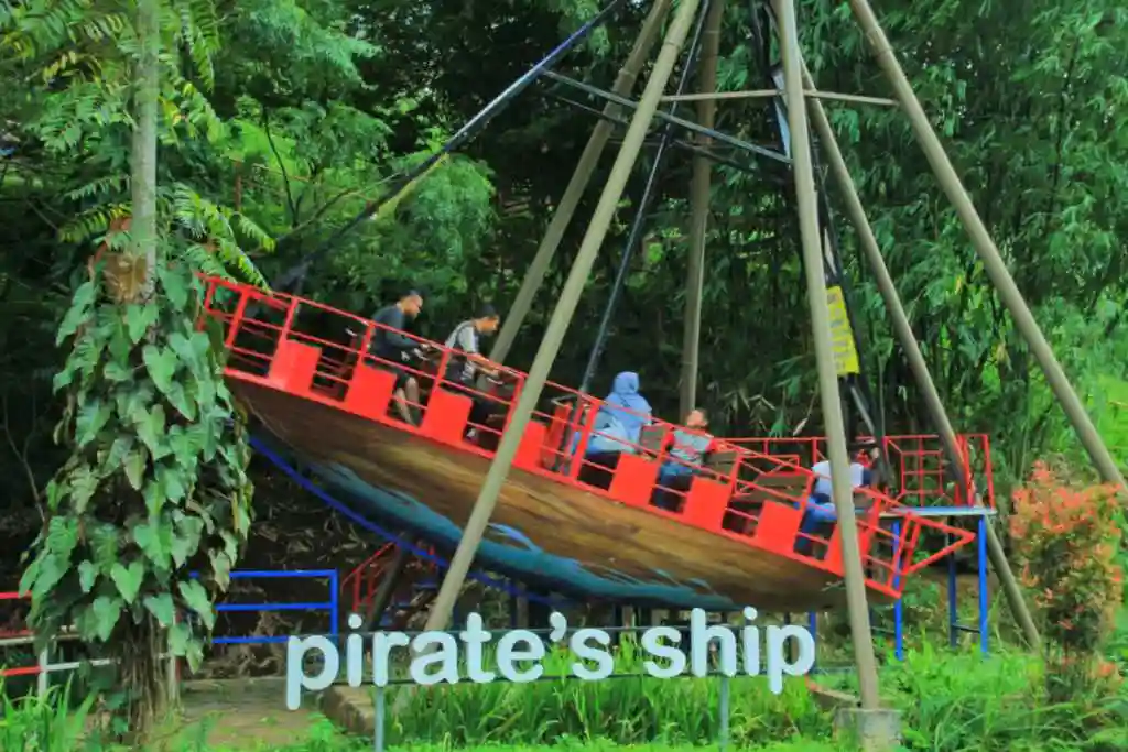Dago Dream Park Pirate Ship