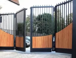 Harga Folding Gate per Meter (Besi, Galvalum, PVC) Terbaru 2023