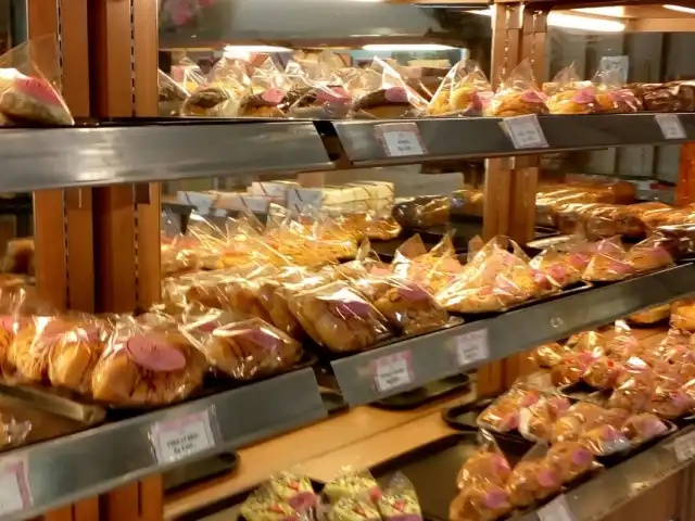 Varian Rasa Roti Terbaru di Virgin Cake & Bakery