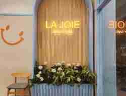 Harga Menu La Joie Bakery Cafe by Prilly Latuconsina April 2024