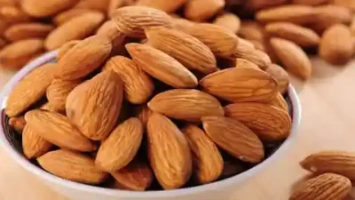 Harga Kacang Almond di Supermarket Terbaru