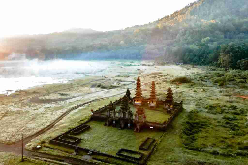 Sejarah Danau Tamblingan Bali