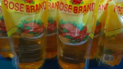 Harga Minyak Goreng Rose Brand di Pasaran April 2024