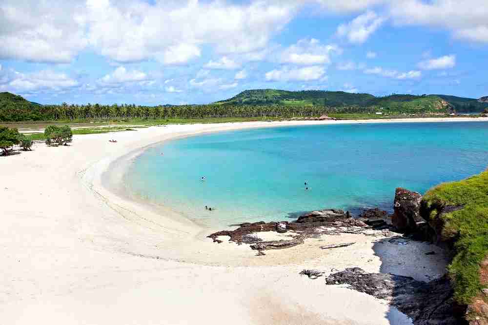 Harga Tiket Masuk Pantai Tanjung Aan Lombok September 2023