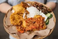 Review Ayam Gepuk Pak Gembus