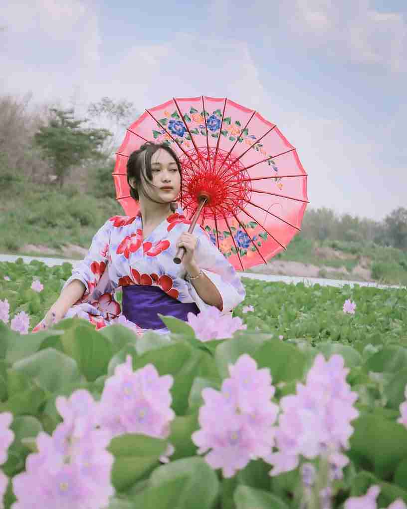 Berfoto dengan Pakaian Tradisional Jepang