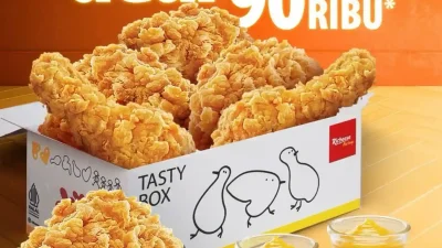 Promo Richeese Factory Amazing Deal 7 Flying Chicken 90 Ribu